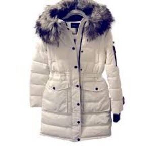 BCBGMaxAzria White Coat with Removable Faux Fur Trim Hood